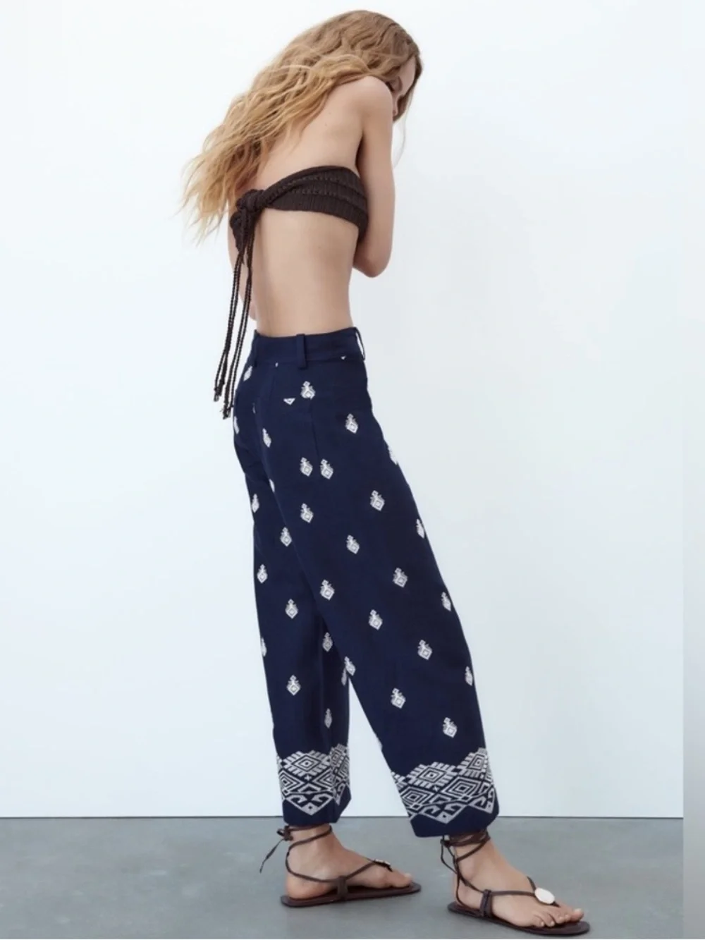 ZARA Navy Blue Wide Leg Embroidered Culottes Pants Size Large Tropical Vacation